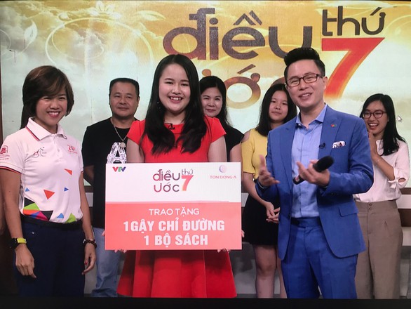 Thắp sáng ước mơ trở thành MC của cô gái khiếm thị - Ảnh 1. Thắp sáng ước mơ trở thành MC của cô gái khiếm thị - Ảnh 1.