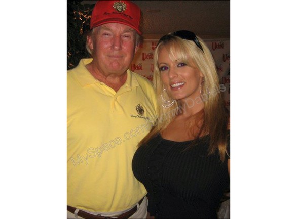 Ông Trump trả tiền luật sư ‘ém’ vụ cô đào phim khiêu dâm - Ảnh 3. Ông Trump trả tiền luật sư ‘ém’ vụ cô đào phim khiêu dâm - Ảnh 3.
