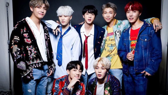 BTS đứng đầu Billboard 200: thời kỳ Michael Jackson của Kpop - Ảnh 3. BTS đứng đầu Billboard 200: thời kỳ Michael Jackson của Kpop - Ảnh 3.