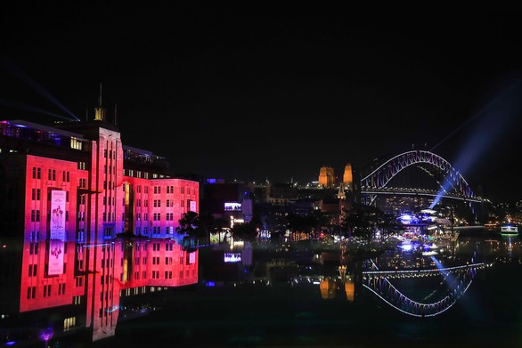 Rực rỡ đêm Sydney trong lễ hội ánh sáng - Ảnh 7. Rực rỡ đêm Sydney trong lễ hội ánh sáng - Ảnh 7.