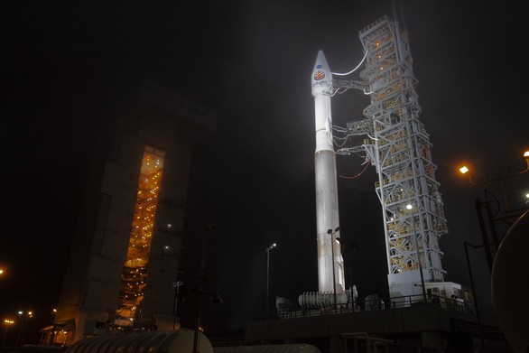 NASA phóng tàu vũ trụ lắng nghe ‘lời thì thầm của sao Hỏa’ - Ảnh 3. NASA phóng tàu vũ trụ lắng nghe ‘lời thì thầm của sao Hỏa’ - Ảnh 3.