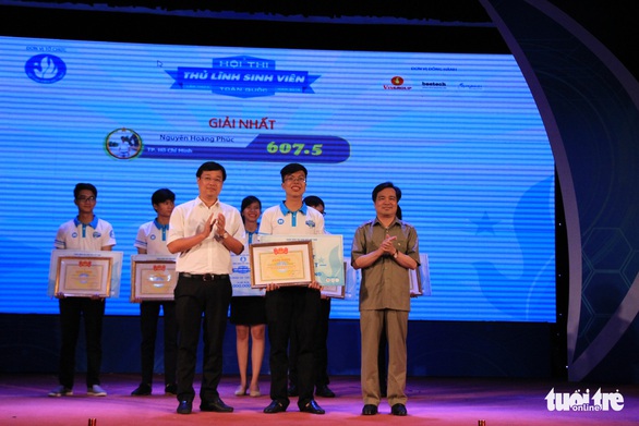 Nguyễn Hoàng Phúc giành quán quân hội thi Thủ lĩnh sinh viên toàn quốc - Ảnh 1. Nguyễn Hoàng Phúc giành quán quân hội thi Thủ lĩnh sinh viên toàn quốc - Ảnh 1.