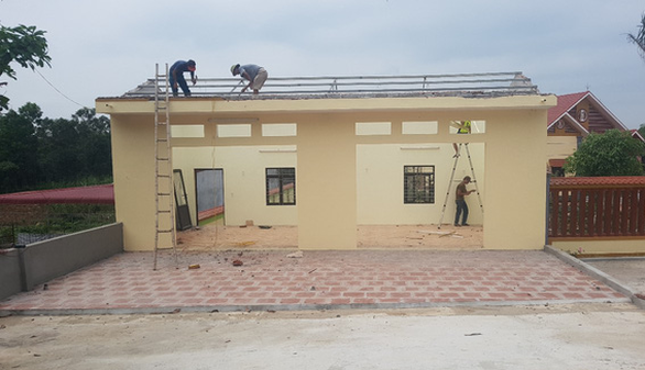 Đại úy công an tự tháo dỡ 2 gian nhà khu biệt thự vi phạm - Ảnh 2. Đại úy công an tự tháo dỡ 2 gian nhà khu biệt thự vi phạm - Ảnh 2.