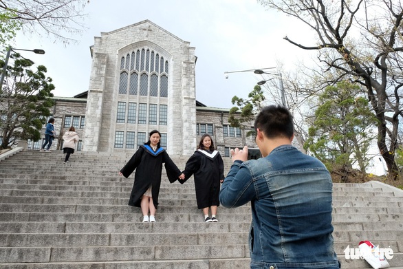 Ngắm nhan sắc Đại học nữ lớn nhất thế giới - Ảnh 10. Ngắm nhan sắc Đại học nữ lớn nhất thế giới - Ảnh 10.
