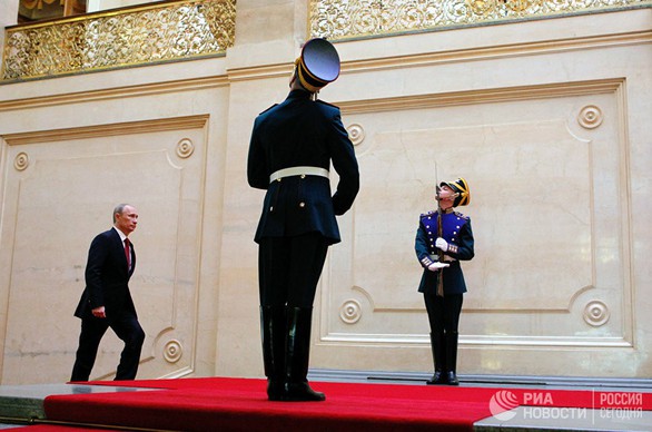 Tổng thống Vladimir Putin tuyên thệ nhậm chức, bước vào nhiệm kỳ thứ 4 - Ảnh 7. Tổng thống Vladimir Putin tuyên thệ nhậm chức, bước vào nhiệm kỳ thứ 4 - Ảnh 7.