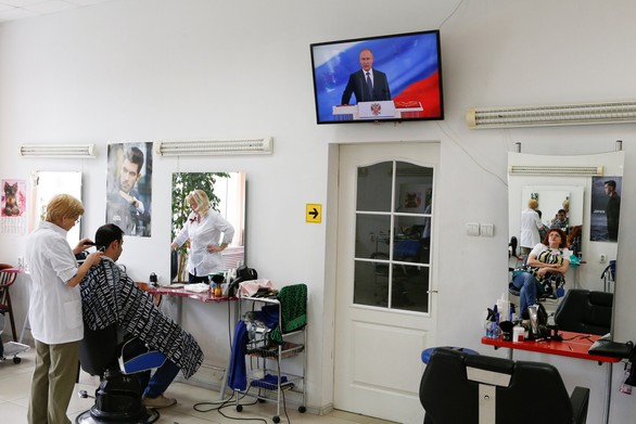 Tổng thống Putin ví nước Nga như con phượng hoàng - Ảnh 2. Tổng thống Putin ví nước Nga như con phượng hoàng - Ảnh 2.