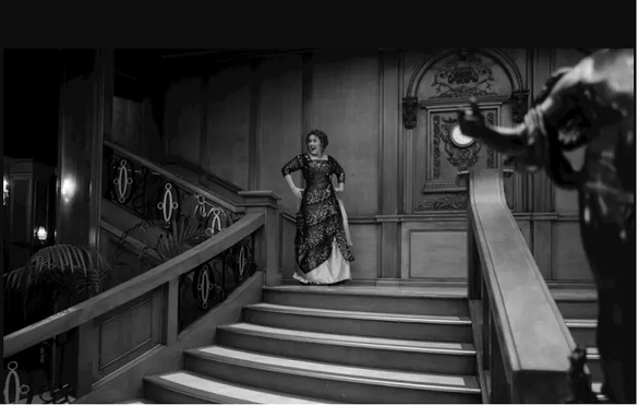 Adele mừng sinh nhật tuổi 30 theo phong cách Titanic - Ảnh 3. Adele mừng sinh nhật tuổi 30 theo phong cách Titanic - Ảnh 3.