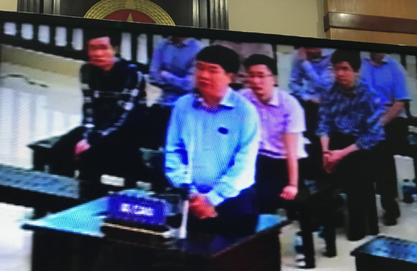 Vụ án ông Đinh La Thăng: Bị cáo Phùng Đình Thực kêu oan - Ảnh 2. Vụ án ông Đinh La Thăng: Bị cáo Phùng Đình Thực kêu oan - Ảnh 2.