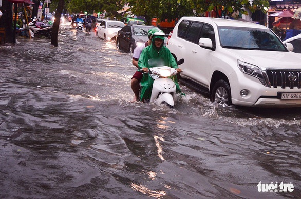 Dự án chống ngập đình trệ, TP.HCM sẽ ngập nặng hơn? - Ảnh 3. Dự án chống ngập đình trệ, TP.HCM sẽ ngập nặng hơn? - Ảnh 3.
