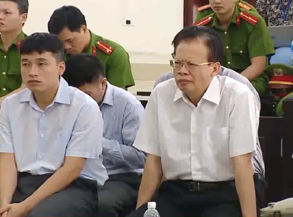 Người quan trọng nói gì ở phiên tòa ông Đinh La Thăng? - Ảnh 1. Người quan trọng nói gì ở phiên tòa ông Đinh La Thăng? - Ảnh 1.