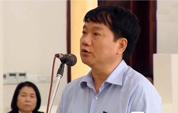 Phiên tòa ông Đinh La Thăng nghỉ sớm chờ triệu tập người quan trọng - Ảnh 1. Phiên tòa ông Đinh La Thăng nghỉ sớm chờ triệu tập người quan trọng - Ảnh 1.
