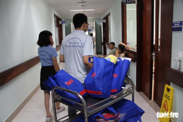 Ngày Quốc tế thiếu nhi của bệnh nhi ung thư Hà Nội - Ảnh 2. Ngày Quốc tế thiếu nhi của bệnh nhi ung thư Hà Nội - Ảnh 2.