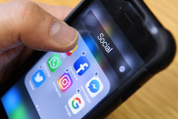 Teen Mỹ đang bỏ Facebook ‘theo’ YouTube - Ảnh 1. Teen Mỹ đang bỏ Facebook ‘theo’ YouTube - Ảnh 1.