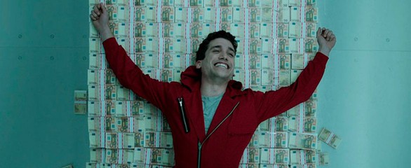 Vụ cướp 2,4 tỷ euro, Tây Ban Nha đã làm thế nào với Money Heist? - Ảnh 7. Vụ cướp 2,4 tỷ euro, Tây Ban Nha đã làm thế nào với Money Heist? - Ảnh 7.