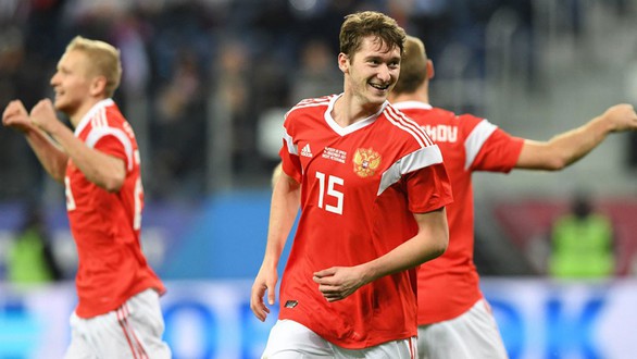 Vì sao người Nga ít kỳ vọng vào đội tuyển World Cup 2018? - Ảnh 1. Vì sao người Nga ít kỳ vọng vào đội tuyển World Cup 2018? - Ảnh 1.