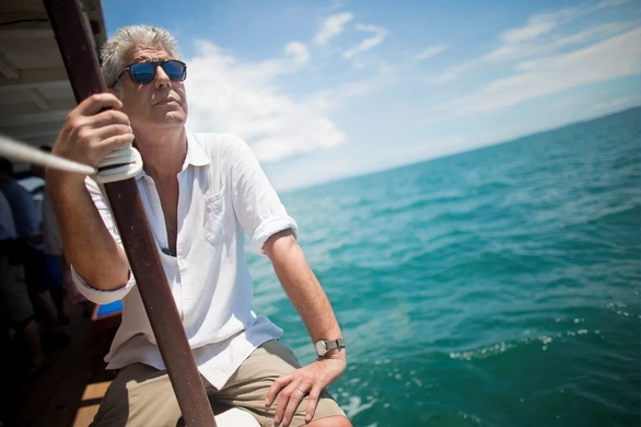 Thi hài đầu bếp Anthony Bourdain đã được hỏa táng tại Pháp - Ảnh 1. Thi hài đầu bếp Anthony Bourdain đã được hỏa táng tại Pháp - Ảnh 1.