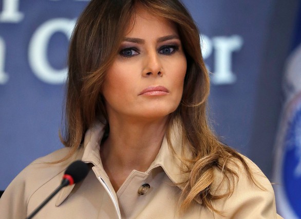 Đệ nhất phu nhân Melania Trump phản đối chính sách nhập cư của chồng - Ảnh 1. Đệ nhất phu nhân Melania Trump phản đối chính sách nhập cư của chồng - Ảnh 1.