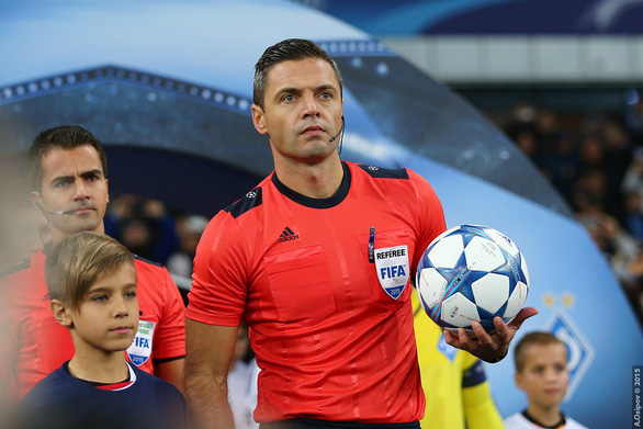 Lục tung hồ sơ trọng tài đẹp trai phạt thẻ đỏ Colombia phút thứ 3 - Ảnh 1. Lục tung hồ sơ trọng tài đẹp trai phạt thẻ đỏ Colombia phút thứ 3 - Ảnh 1.
