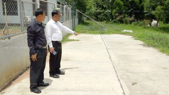 Bị cô giáo bỏ quên trên xe hơi, bé gái Thái Lan chết ngạt - Ảnh 4. Bị cô giáo bỏ quên trên xe hơi, bé gái Thái Lan chết ngạt - Ảnh 4.