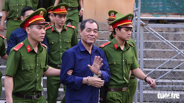 Giữ nguyên cáo trạng truy tố Phạm Công Danh và Trầm Bê - Ảnh 1. Giữ nguyên cáo trạng truy tố Phạm Công Danh và Trầm Bê - Ảnh 1.