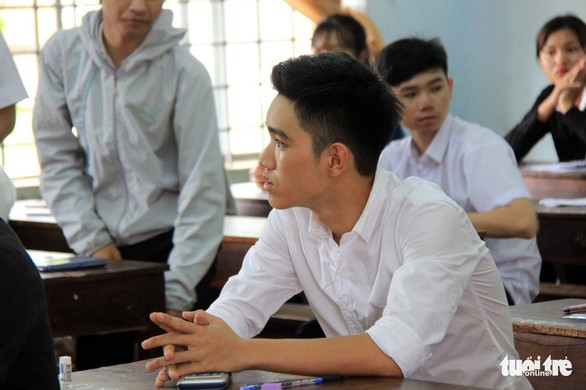 Nên chăng cho học sinh học tín chỉ, không cần thi THPT? - Ảnh 1. Nên chăng cho học sinh học tín chỉ, không cần thi THPT? - Ảnh 1.
