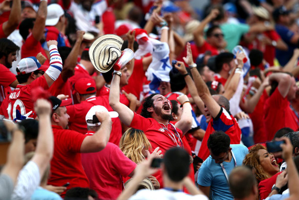 Văn hóa của cổ động viên Panama xứng đáng được khen ở World Cup - Ảnh 2. Văn hóa của cổ động viên Panama xứng đáng được khen ở World Cup - Ảnh 2.