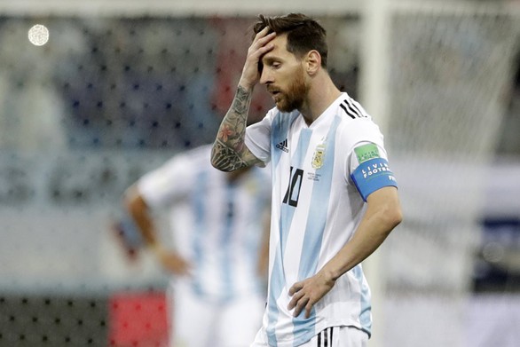 Tiên tri mèo điếc Achilles đoán Messi phải rời World Cup sau đêm nay - Ảnh 4. Tiên tri mèo điếc Achilles đoán Messi phải rời World Cup sau đêm nay - Ảnh 4.