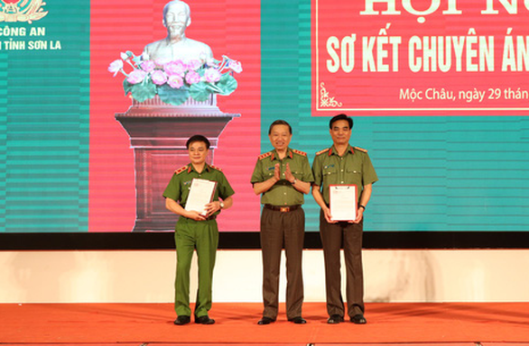 Thủ tướng gửi thư khen ban chuyên án tiêu diệt 2 trùm ma túy - Ảnh 2. Thủ tướng gửi thư khen ban chuyên án tiêu diệt 2 trùm ma túy - Ảnh 2.