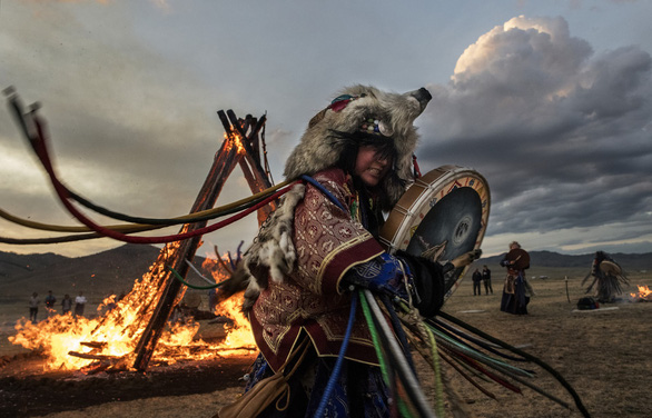 Đến Mông Cổ xem nghi thức pháp sư đón mùa hè - Ảnh 12.