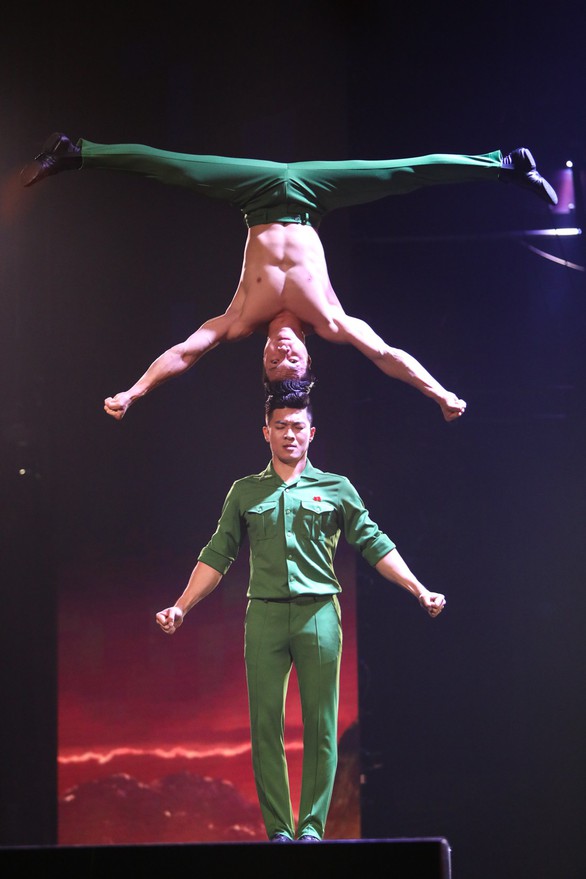 Quốc Cơ, Quốc Nghiệp nhảy mạo hiểm nhưng vẫn trắng tay ở chung kết BGT 2018 - Ảnh 3. Quốc Cơ, Quốc Nghiệp nhảy mạo hiểm nhưng vẫn trắng tay ở chung kết BGT 2018 - Ảnh 3.