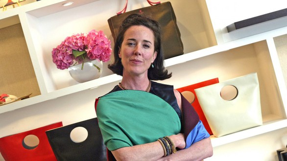 Nhà thiết kế Kate Spade treo cổ tự tử bằng khăn ở nhà riêng - Ảnh 1. Nhà thiết kế Kate Spade treo cổ tự tử bằng khăn ở nhà riêng - Ảnh 1.