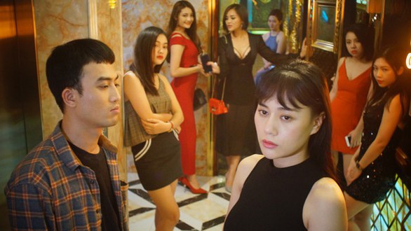 6-6: Quốc Cơ cầu hôn vợ, Cao Thái Sơn chảy máu mũi không ngừng - Ảnh 6. 6-6: Quốc Cơ cầu hôn vợ, Cao Thái Sơn chảy máu mũi không ngừng - Ảnh 6.