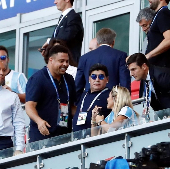 Maradona và cảm xúc của cậu bé vàng suốt hành trình World Cup - Ảnh 10. Maradona và cảm xúc của cậu bé vàng suốt hành trình World Cup - Ảnh 10.