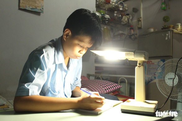 Lớn lên từ những căn nhà tí hon - Ảnh 4. Lớn lên từ những căn nhà tí hon - Ảnh 4.
