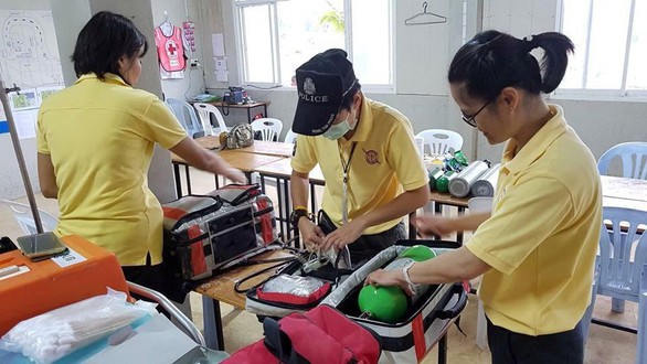 Chiến dịch giải cứu đội bóng Thái Lan thành công mỹ mãn, cứu được 13 người - Ảnh 7. Chiến dịch giải cứu đội bóng Thái Lan thành công mỹ mãn, cứu được 13 người - Ảnh 7.