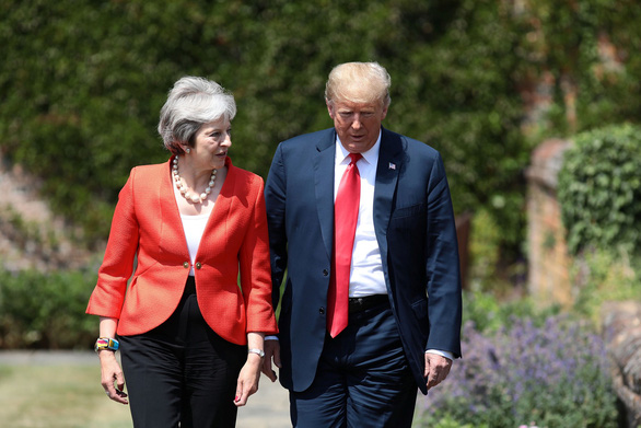 Ông Trump có thực chỉ trích Thủ tướng Anh khi đang thăm Anh? - Ảnh 2.