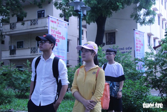 Từ Tây Bắc xuống thủ đô nghe xét tuyển - Ảnh 2. Từ Tây Bắc xuống thủ đô nghe xét tuyển - Ảnh 2.