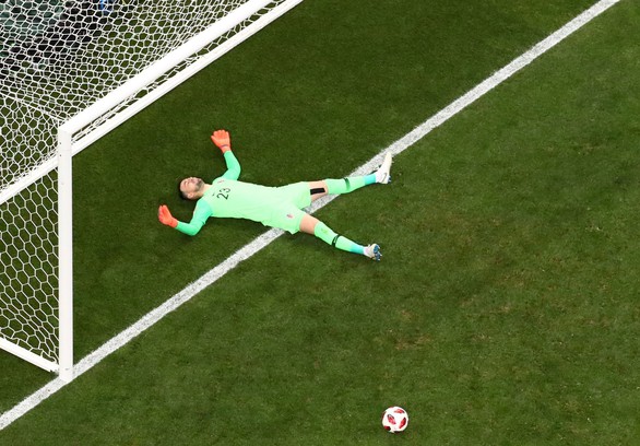 Mưa bàn thắng chung kết World Cup do thủ môn lười biếng của Croatia - Ảnh 6. Mưa bàn thắng chung kết World Cup do thủ môn lười biếng của Croatia - Ảnh 6.