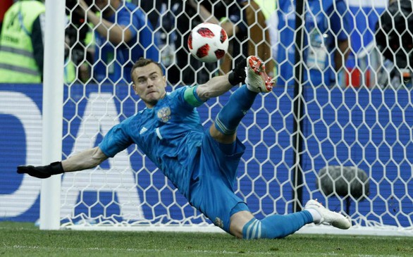 Subasic, Schmeichel, Akinfeev - các thủ môn hot nhất World Cup - Ảnh 4. Subasic, Schmeichel, Akinfeev - các thủ môn hot nhất World Cup - Ảnh 4.