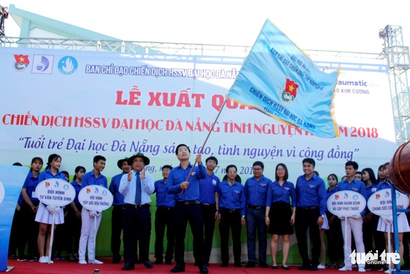 Sinh viên Đà Nẵng lên rừng, ra đảo, làm tình nguyện ở Lào - Ảnh 5. Sinh viên Đà Nẵng lên rừng, ra đảo, làm tình nguyện ở Lào - Ảnh 5.