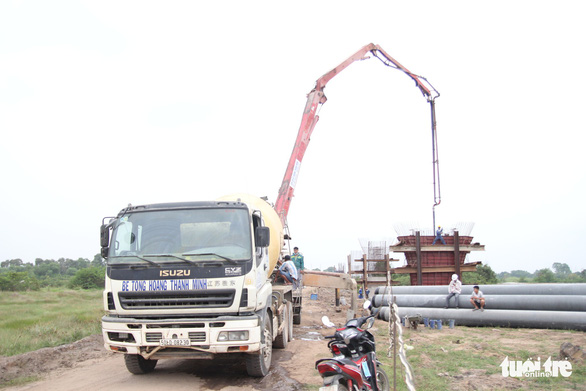 Làm thêm cầu vượt, cống hộp băng qua cao tốc Trung Lương - Mỹ Thuận - Ảnh 2. Làm thêm cầu vượt, cống hộp băng qua cao tốc Trung Lương - Mỹ Thuận - Ảnh 2.