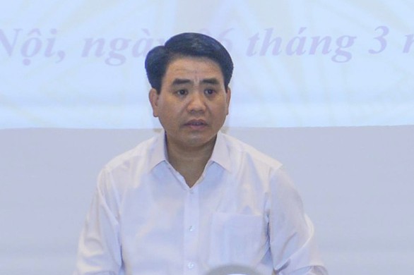 Ông Nguyễn Đức Chung giải thích ý tưởng chia sẻ dữ liệu dân cư - Ảnh 1. Ông Nguyễn Đức Chung giải thích ý tưởng chia sẻ dữ liệu dân cư - Ảnh 1.