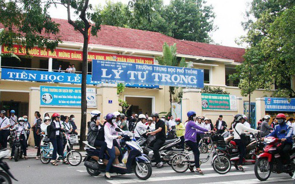 Nha Trang phân luồng chưa đạt - Ảnh 1. Nha Trang phân luồng chưa đạt - Ảnh 1.