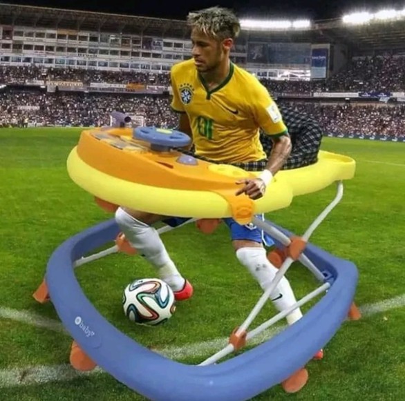 Khi chó mèo biết té và ăn vạ giống Neymar ở World Cup - Ảnh 6. Khi chó mèo biết té và ăn vạ giống Neymar ở World Cup - Ảnh 6.