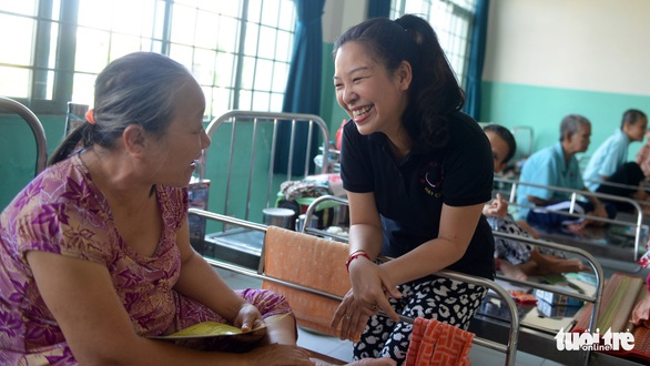 Này con gái, con không cần phải xinh đẹp... - Ảnh 1. Này con gái, con không cần phải xinh đẹp... - Ảnh 1.