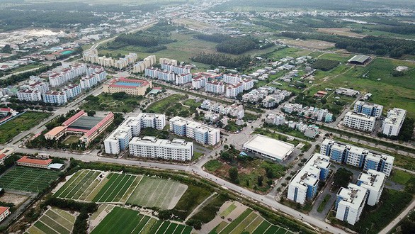 Công ăn việc làm quyết định việc an cư - Ảnh 1. Công ăn việc làm quyết định việc an cư - Ảnh 1.
