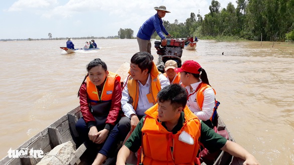 Dạy học bằng cả yêu thương: Chuyện học ở ốc đảo Giồng Bàng - Ảnh 1. Dạy học bằng cả yêu thương: Chuyện học ở ốc đảo Giồng Bàng - Ảnh 1.