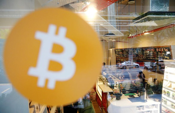 Bitcoin lao dốc 25%, còn 10.200 USD/đồng - Ảnh 1. Bitcoin lao dốc 25%, còn 10.200 USD/đồng - Ảnh 1.
