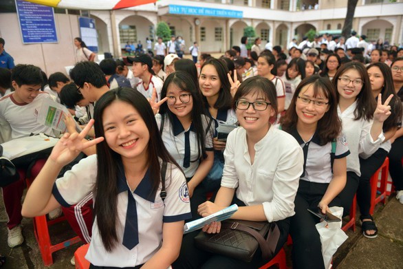 Đề thi THPT quốc gia vẫn giữ ổn định trong các năm - Ảnh 1. Đề thi THPT quốc gia vẫn giữ ổn định trong các năm - Ảnh 1.