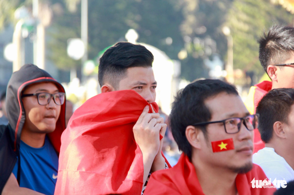 Người hâm mộ cuồng nhiệt cùng U23 Việt Nam trong trận bán kết lịch sử - Ảnh 32.